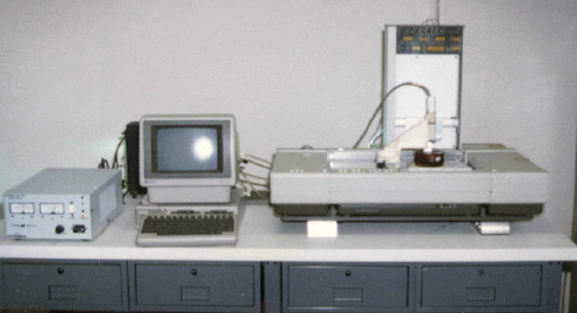 Первыи 3д принтер.png