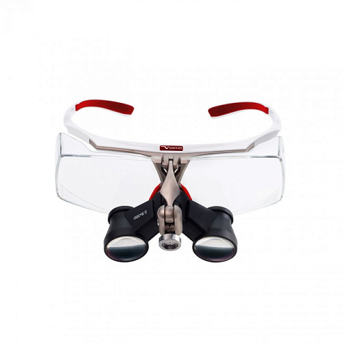 Univet Air-X - бинокулярные лупы системы Flip-up, рабочее расстояние 300-500 мм, увеличение 2.5x/3.5x/4.5x/6.0x